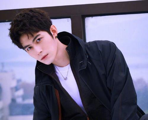 陈学冬吃瓜事件,真相与舆论的漩涡